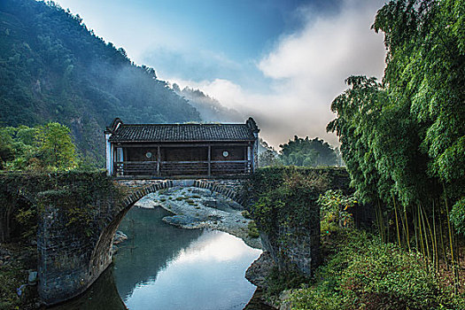 game bài quý tộc